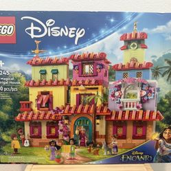 LEGO Disney 43245 The Magical Madrigal House 