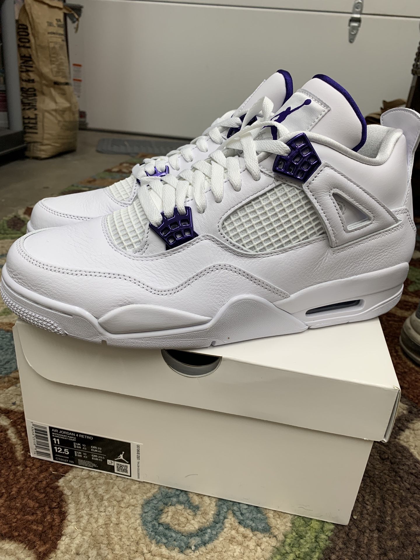 Nike Jordan 4 size 11 Men’s