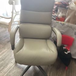 desk chair 