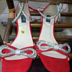 Womens Shoes And Mens Hats And Other Items 