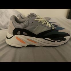 Yeezy Adidas Boost 700 Low Wave Runners Men’s Size 11