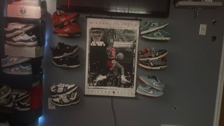 Jordan 5s, Jordan 4s, Nike dunks, golfer edition dunks, 2 pairs of Louis Vuitton trainer sneakers