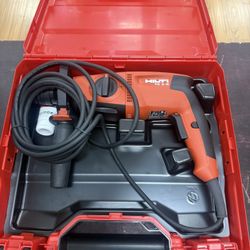 Hilti TE 2-S Rotary Hammer Drill in HILTI Hard W/Case