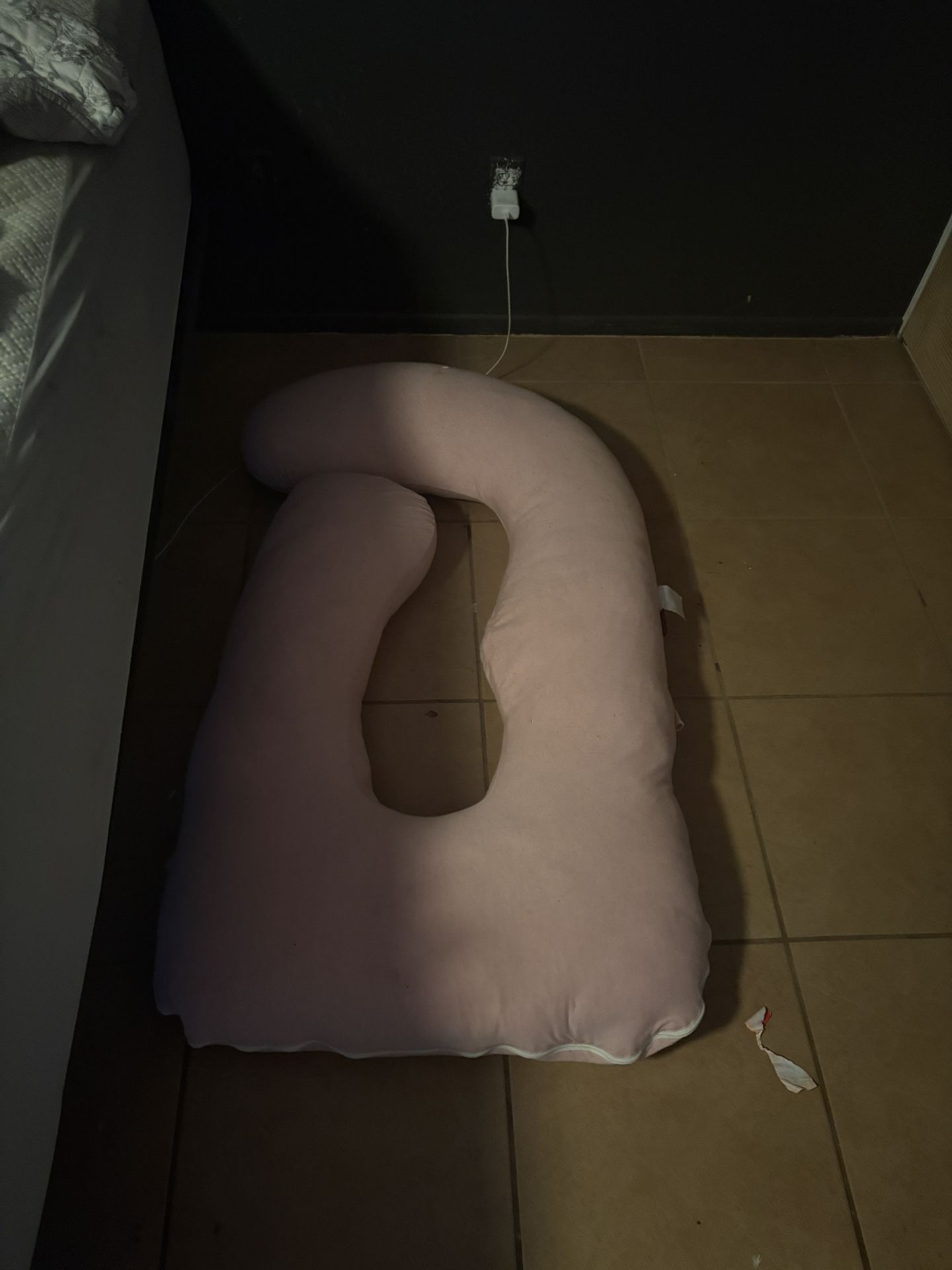 Free Momcozy Pregnancy Pillow 