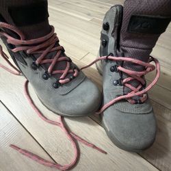 Columbia Boots 