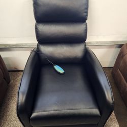 *** MASSAGE CHAIR ***
