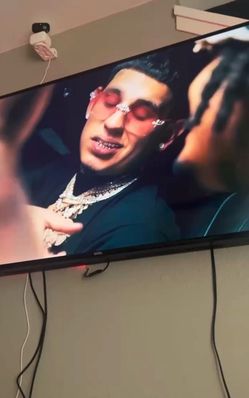 100$ 55in tv