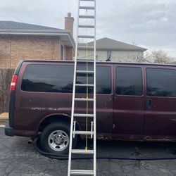 28’ Aluminum Extension Ladder 