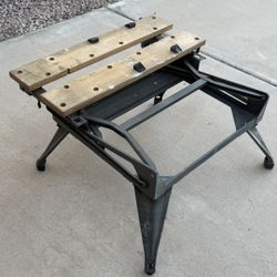 Black & Decker Clamping Saw Horse Table