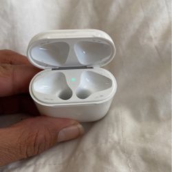 AirPods Charging Case