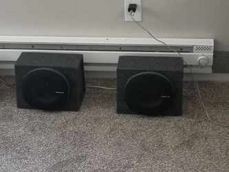 Brand New 2 8inch 3way full range speakers with brand New boxes $120firm firm price pickup only serious buyers please yes it is available