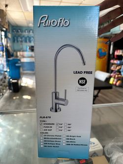 Puroflo FLR-878 Kitchen Faucet – New in Box – Chrome