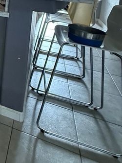 Modern Metal Bar Stool