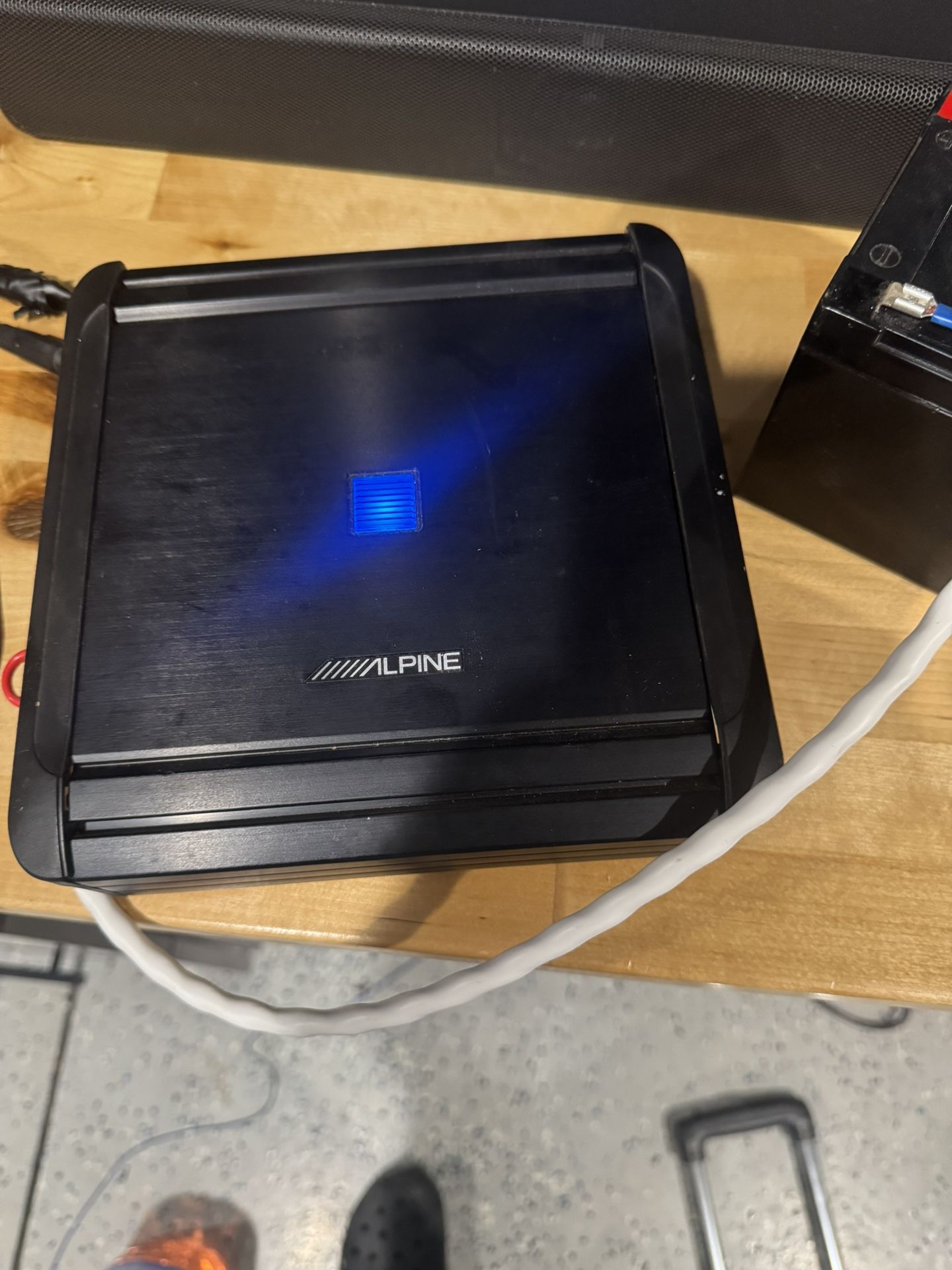 Alpine 4 Channel Amp 