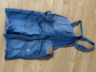 Kids Levi’s overall short