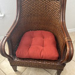 Pier One Wicker Chairs Gently Used 