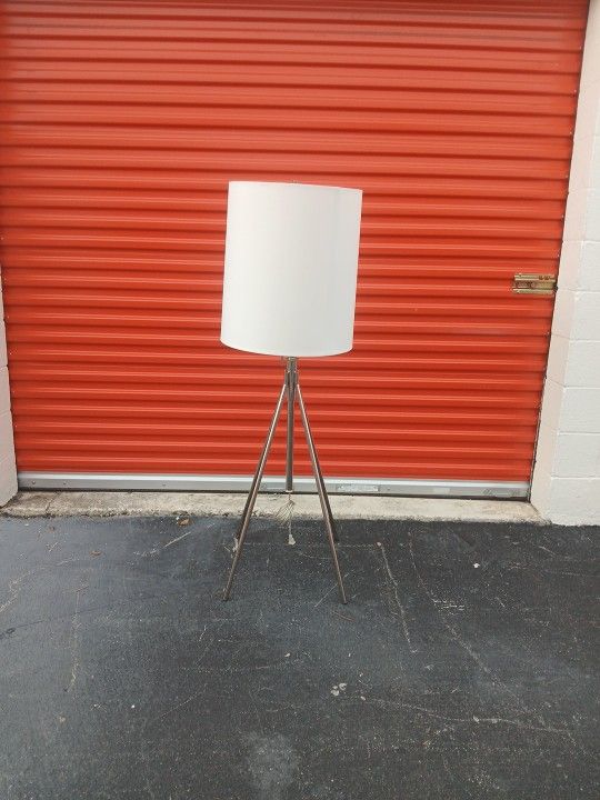 Beautiful Four Leged Lamp For Indoor Use