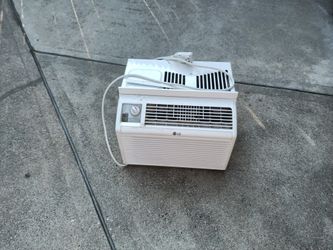 5,000 BTU LG Air Conditioner