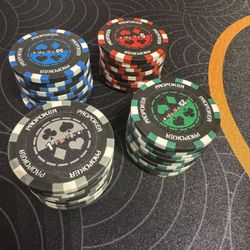 Quality Clay Composite Poker Set Of 500!!! Includes Additional Items!!!