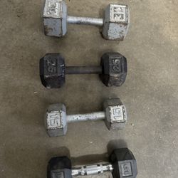 4 Dumbbells