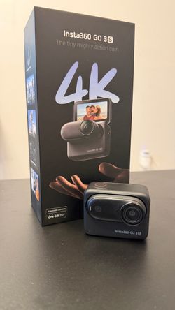 Insta360 Go 3s - 64 GB and Quick Reader