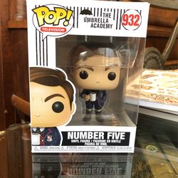 The Umbrella Academy 932 Vinyl Figure