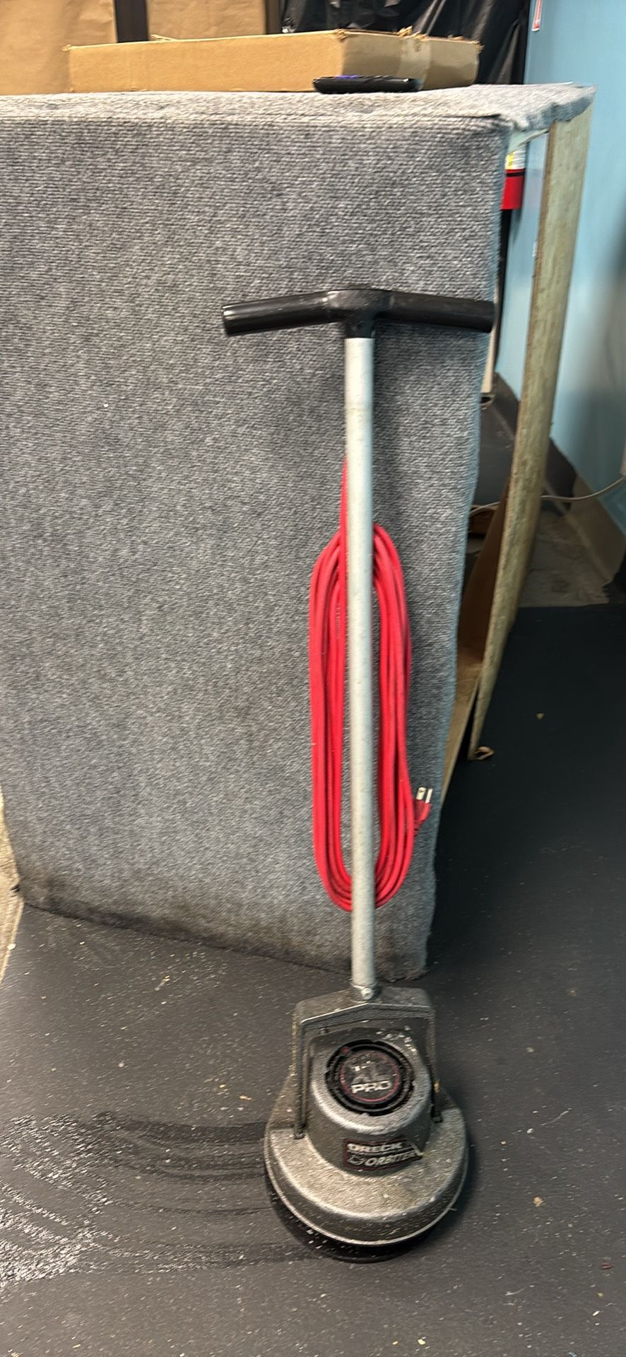 Electric Floor scrubber