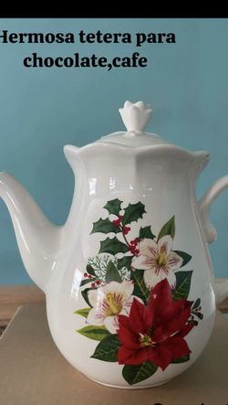 tetera  y set de azucarera y cremera 