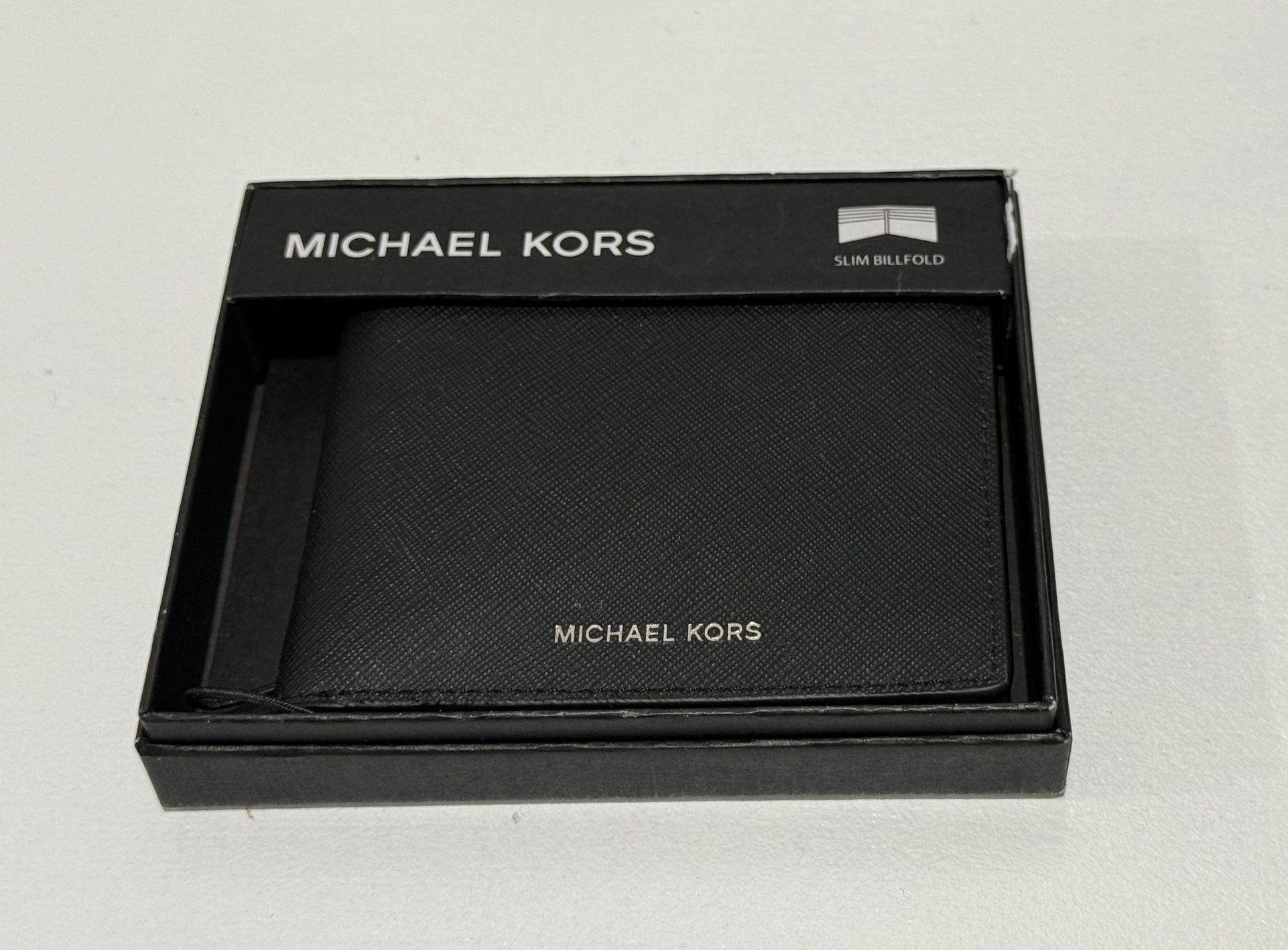 NEW AUTHENTIC MICHAEL KORS MEN’S WALLET $45 OBO