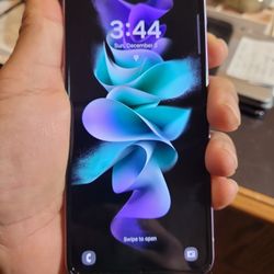 I have here Samsung Galaxy Z Fold 3.5g128 GB.unlocked..