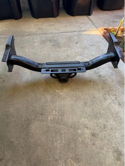 Tacoma tow hitch