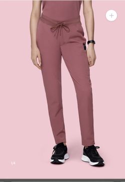 Mauve NWT Mandala Scrub Set - Medium Tall Pant And Medium Notch V Neck Top