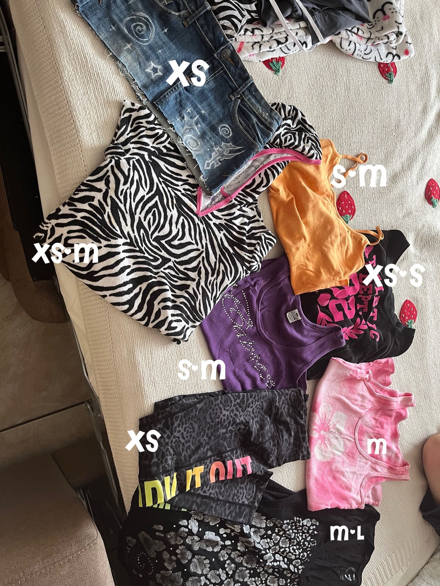 $5/pc clothing lot y2k & modern