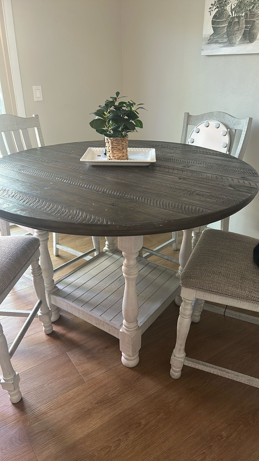 Dining room table