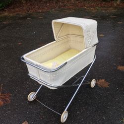 Vintage Wicker Bassinet