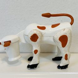 VNTG Fisher-Price 1968 Family Fun Farm Cow #915 Replacement Toy/Cake Topper