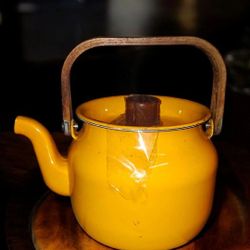 Vintage Honey Your Life Series Charm Pot Orange Enamel Tea Pot w Wood Handle