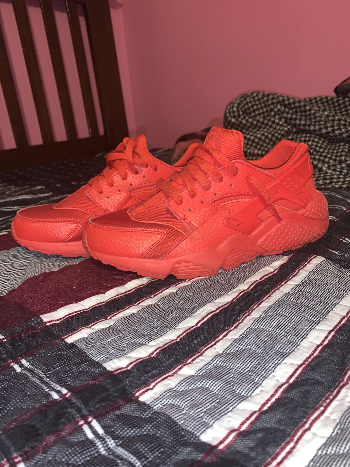 Red Nike Huarache Mens Size 8.5