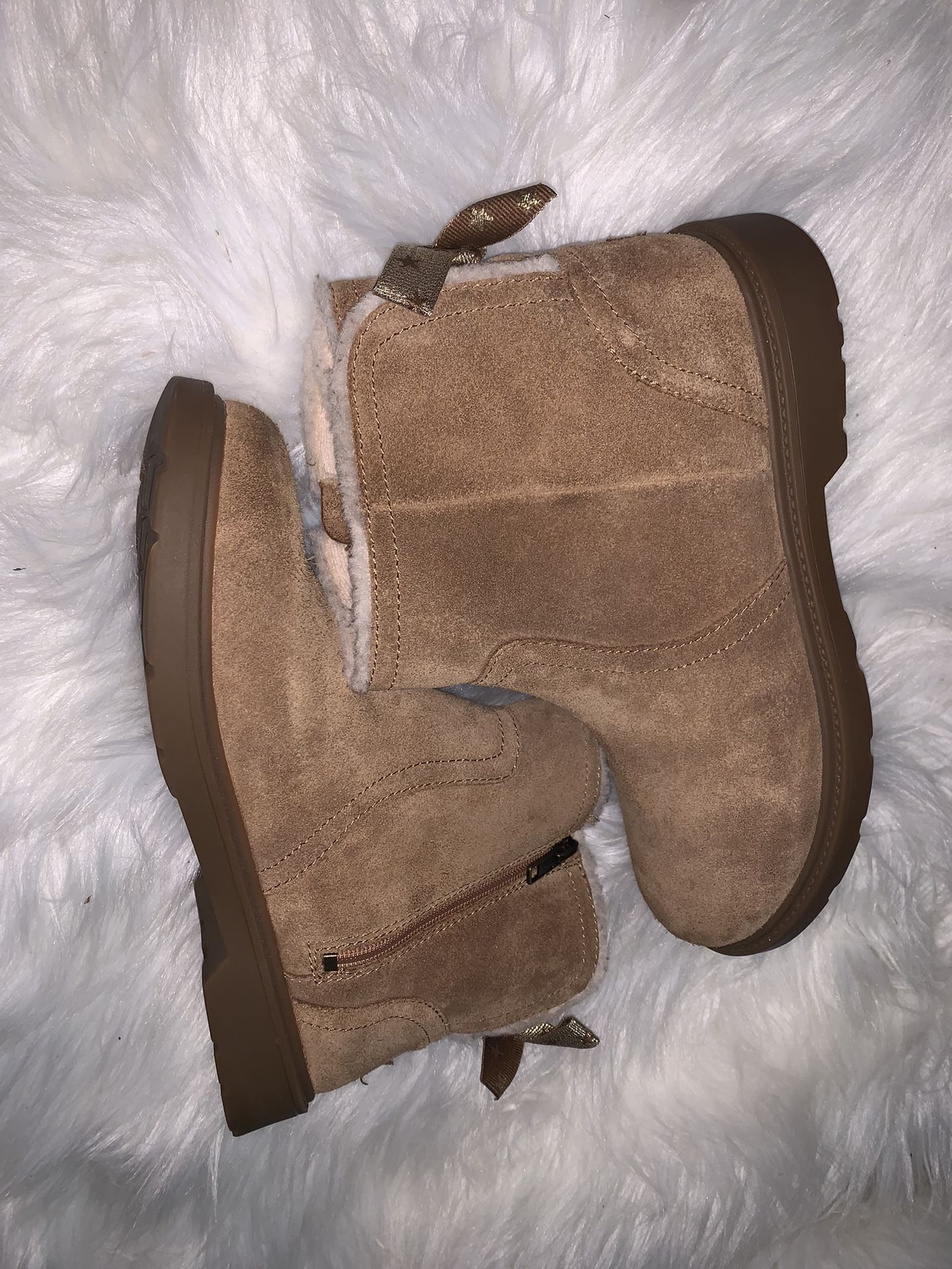 ugg lynde infant boots