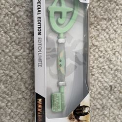 Disney Star Wars: The Mandalorian Special Edition Collectible Key featuring Grogu
