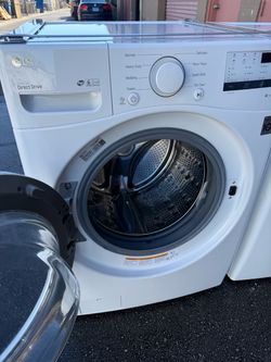 Lg washer and gas dryer set