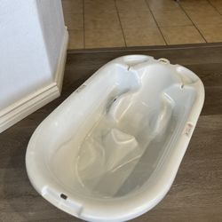 Primo Baby Bathtub