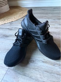 **BRAND NEW ADIDAS Ultra boost 1.0–Sz 12
