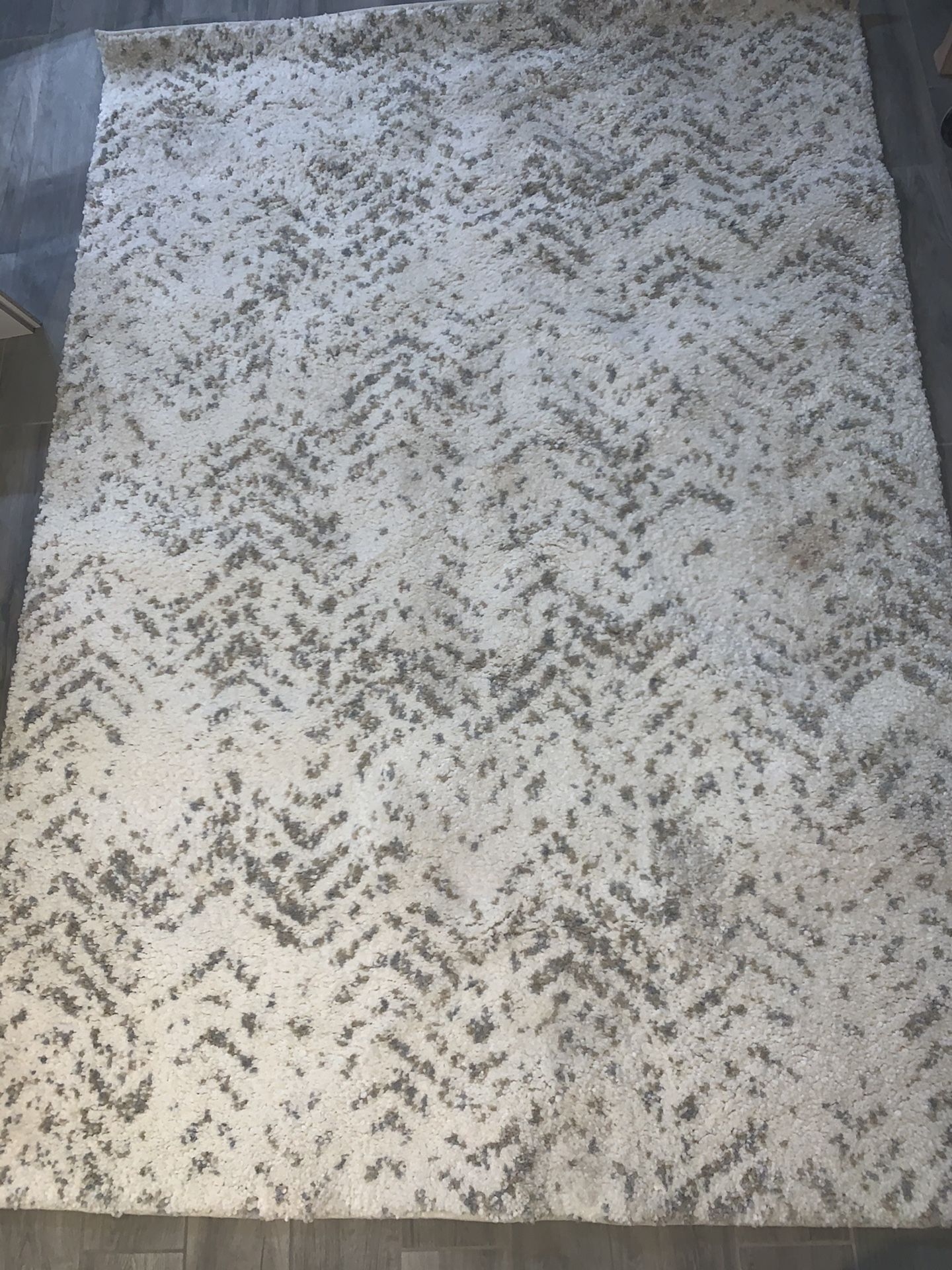 Allen + Roth Alvida Off White Indoor Area Rug 5.3ft x 7.5ft