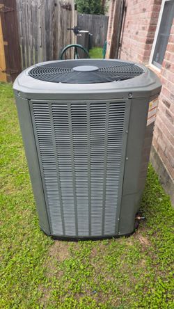 Trane Condenser 4 ton  410 freon