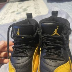 Jordan 12 Retro . Size 7c 