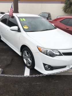 2014 Toyota Camry SE $985 down wac easy finance