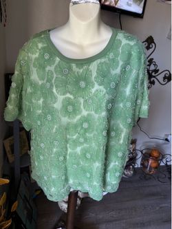 JONAS TOP WITH PEARLS XL never worn-Light Green