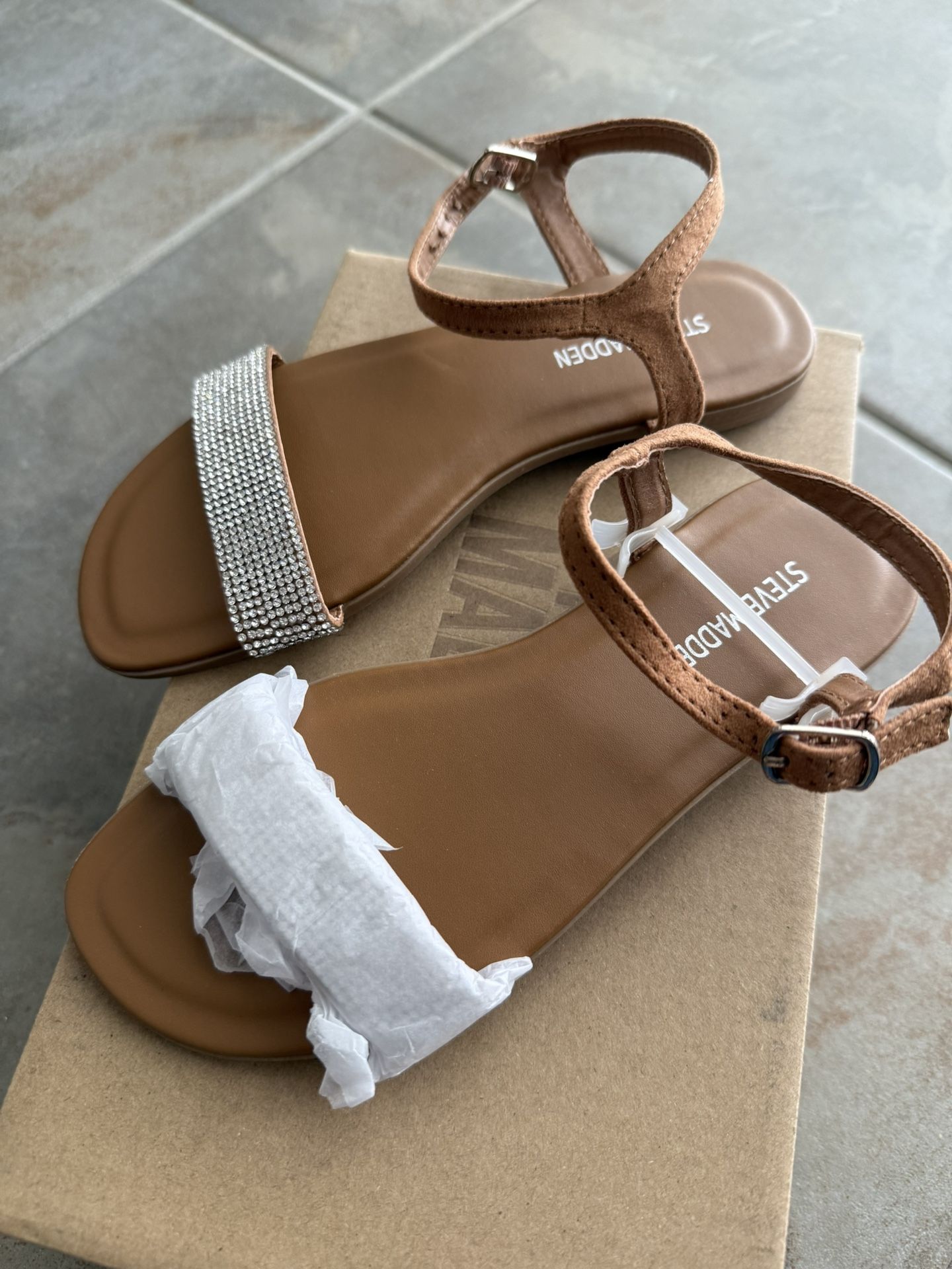 New, In box, Kids Tan Sparkly Sandals