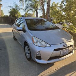 2013 Toyota Prius c